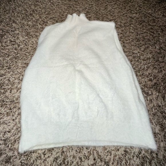 3 FOR $15❗️SHEIN Cropped Sweater Top - Picture 3 of 5